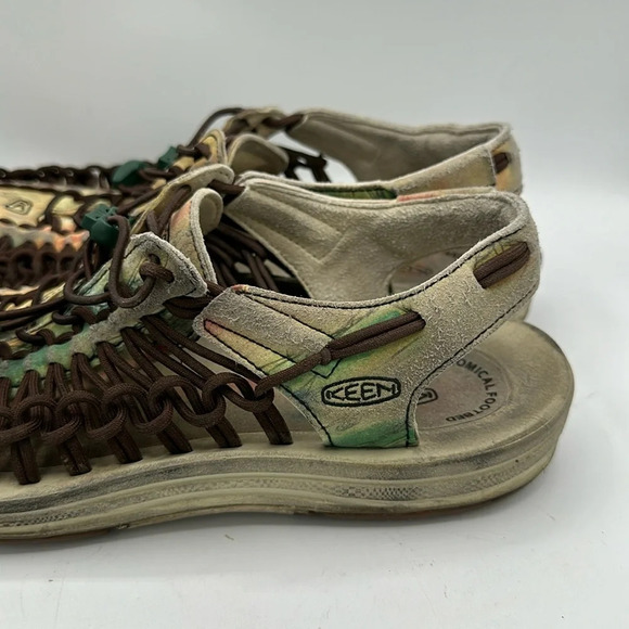 Keen Uneek men’s sandals, size 10 main image 4